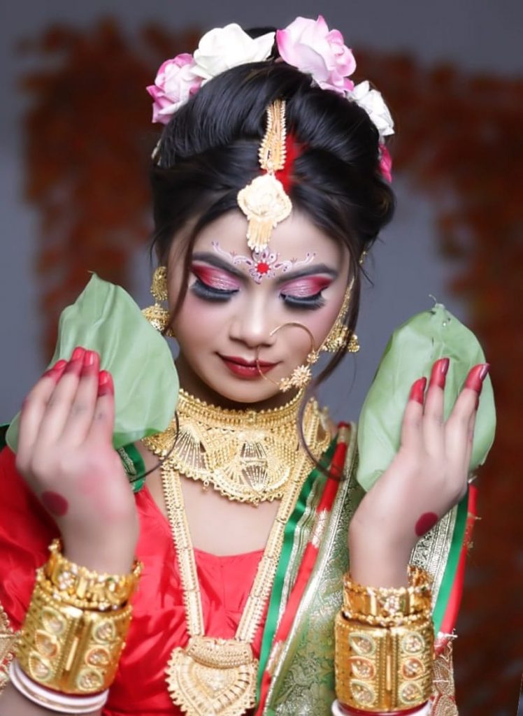 Bengali Bridal Makeup done by meribindiya team