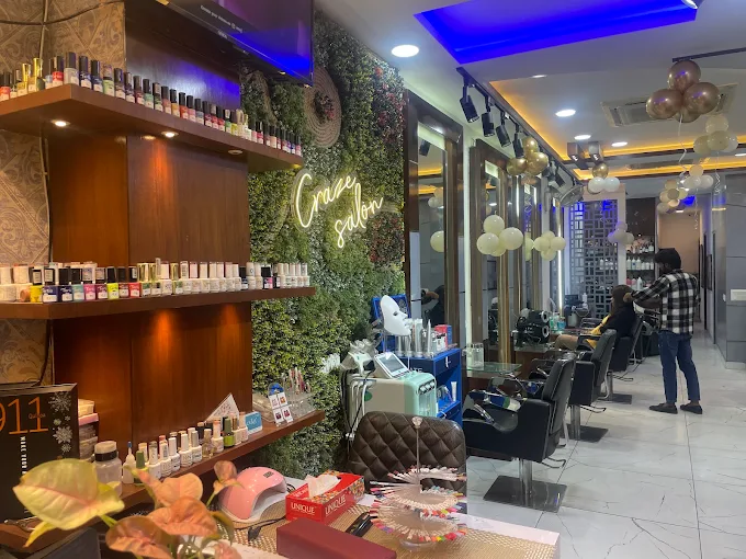 Craze Unisex Salon Lajapt Nagar New Delhi