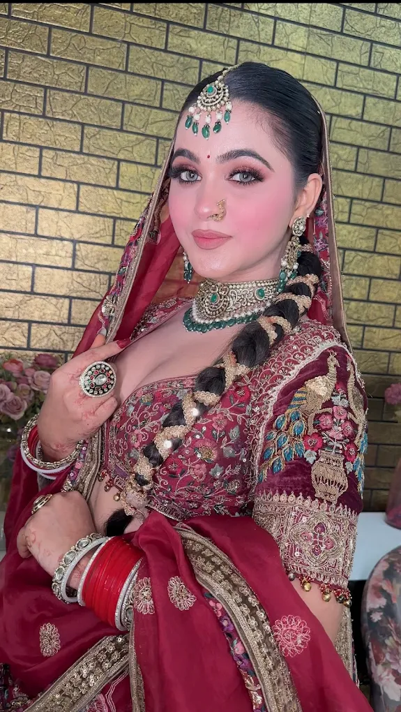 Diora Queen Unisex Salon and Academy Ambala bride ma