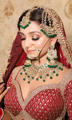 Divya malhotra Makeup Artist Laxmi Nagar Delhi profile photo 2