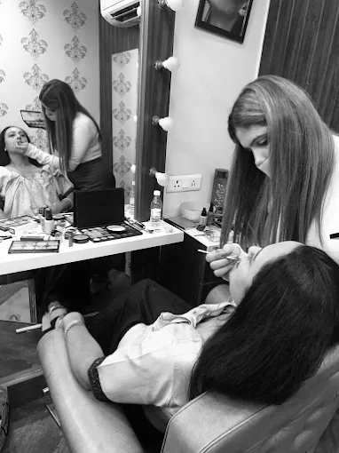 Geetanjali Studio East Patel Nagar New Delhi 3