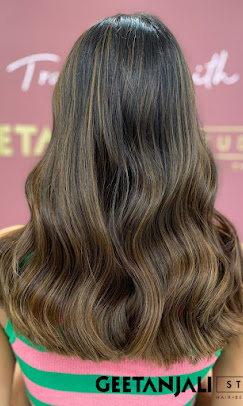 Geetanjali Studio Janakpuri New Delhi hair salon