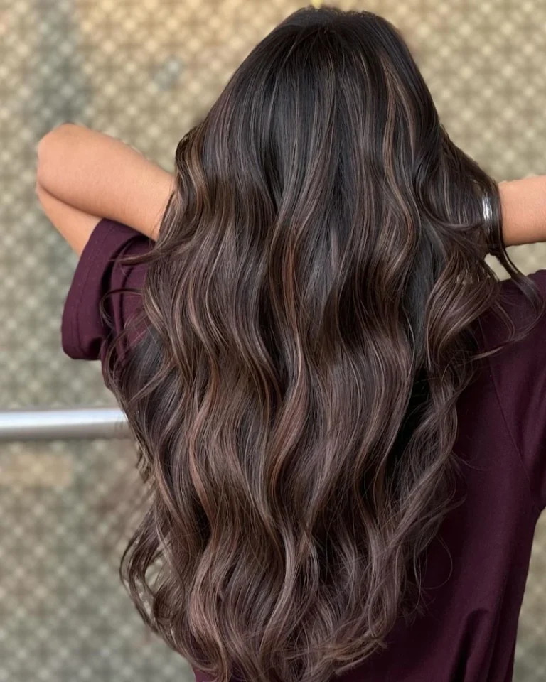 Glossy unisex salon Academy hair 768x960