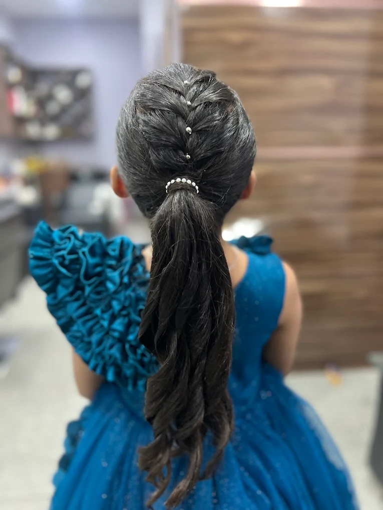 HS Perfect Look Beauty Salon Jalandhar hairstyle