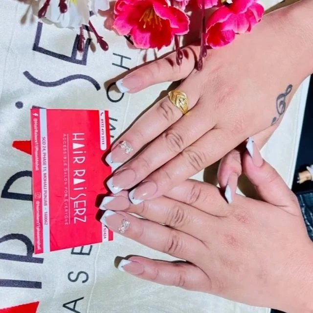 Hair Raiserz Luxe Salon Mohali nails