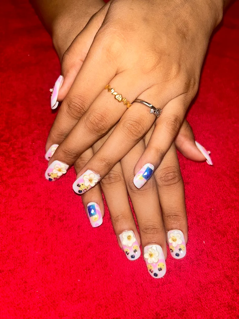 Hair Turners Bridal Studio Ludhiana nail