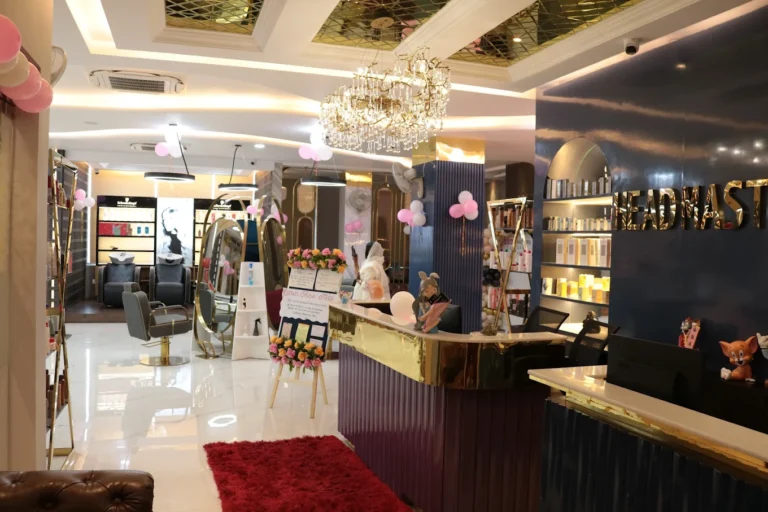 Headmasters Premium Salon Faridkot Profile image 1 768x512