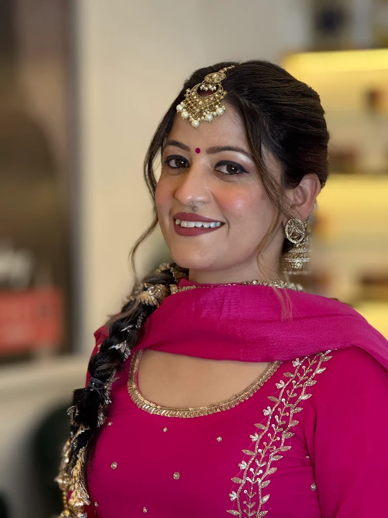 Kaleem Husain Luxury Salon Jalandhar party makeup