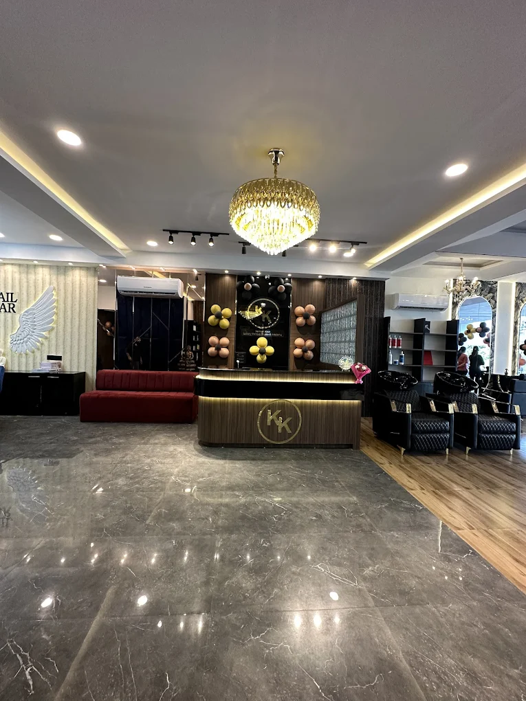 Karneet Kaur Luxury Unisex Salon Amritsar profile image