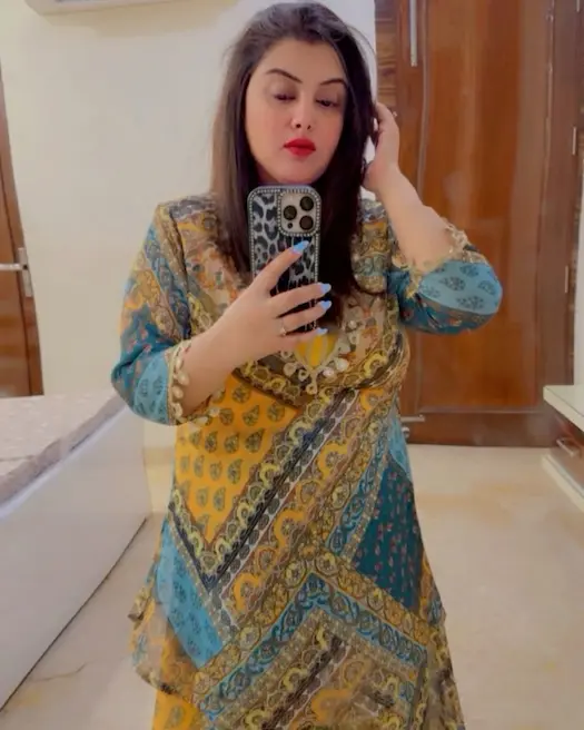 Kirti 2SharmaNoida 2