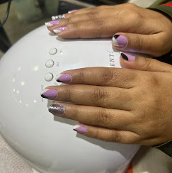 Lakme Salon Noida Sector 18 nail art