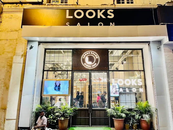 Looks Salon Regal Building Connaught Place cover photo