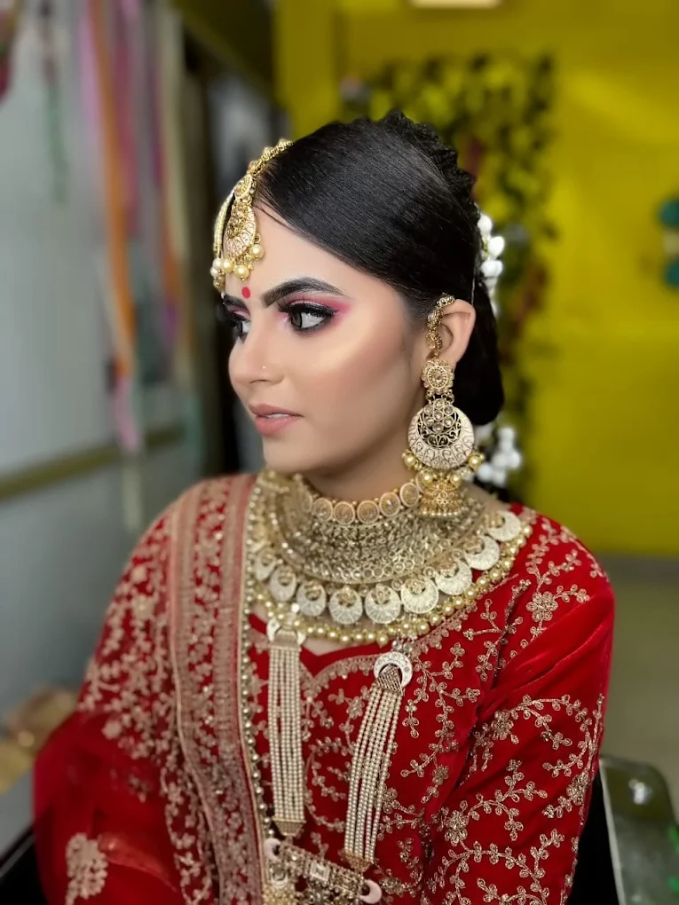 Mandey Makeover G2 get gorgeous Faridkot bride makeup
