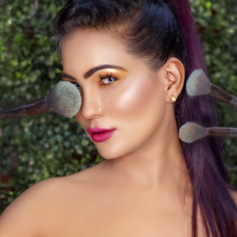 Manjus the world of glamour Rohini Sector 3 New Delhilogo 768x768