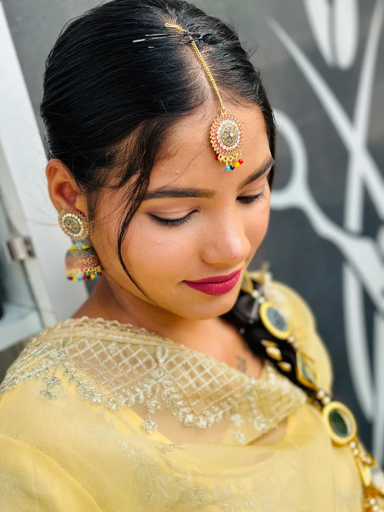 The White Barber Faridkot make up