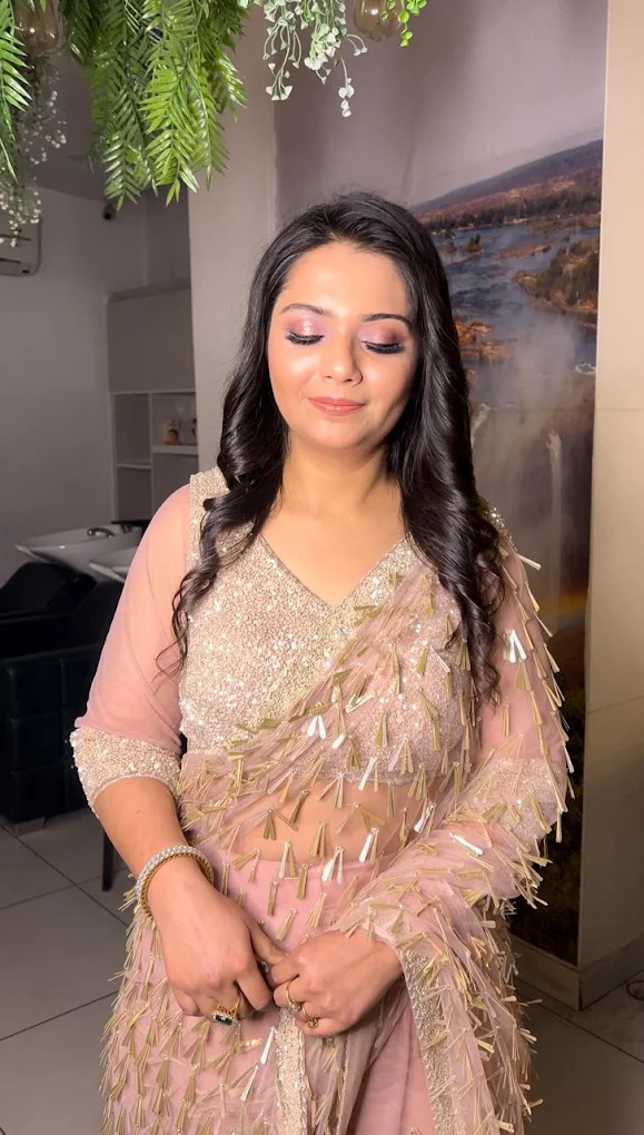 Venus Salon and Academy Ludhiana make up