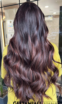 hair colors salon Geetanjali Studio Janakpuri New Delhi