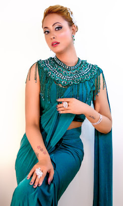 hair style Sujata Professional Makeup Studio Academy Noida