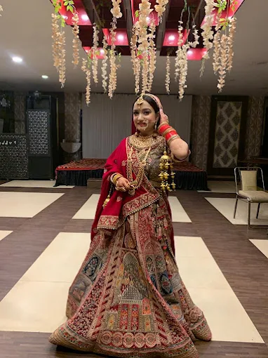 makeuover byKashish Salon And Academy Meerut