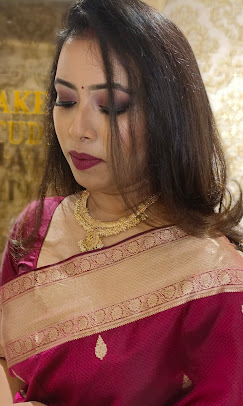 makeup bLooks Salon Prayagraj