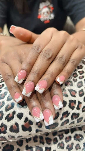 nail art Madam makeup unisex salon and academy