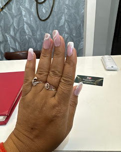 nail art bBhaavya Kapurs Unisex Salon Best Venue Makeup Artist Jhansi
