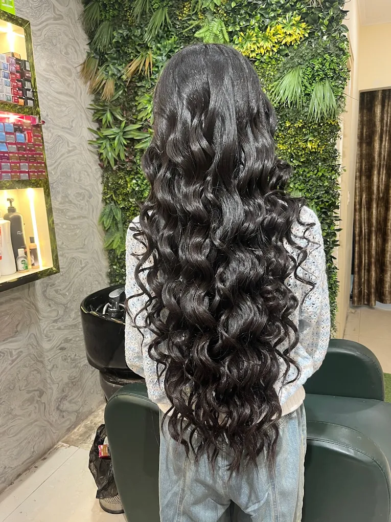 Headlines Salon Mohali hair