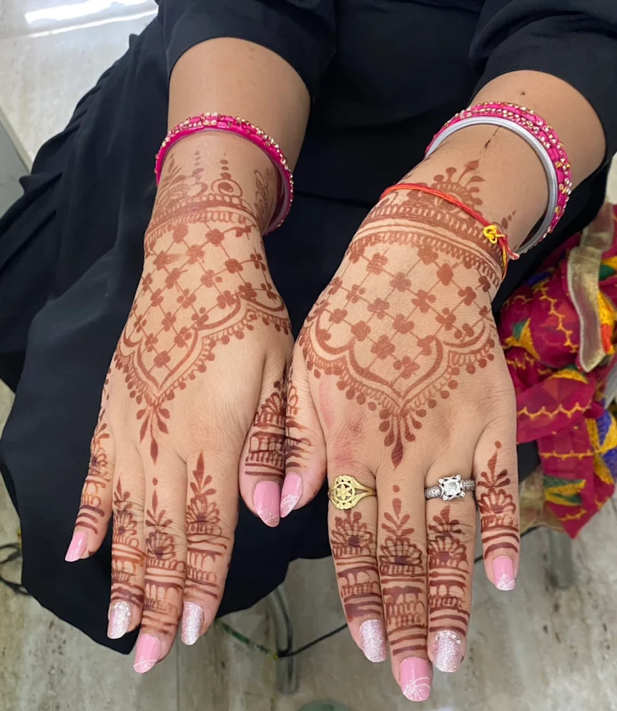 Meenu Makeover Academy Karnal nails