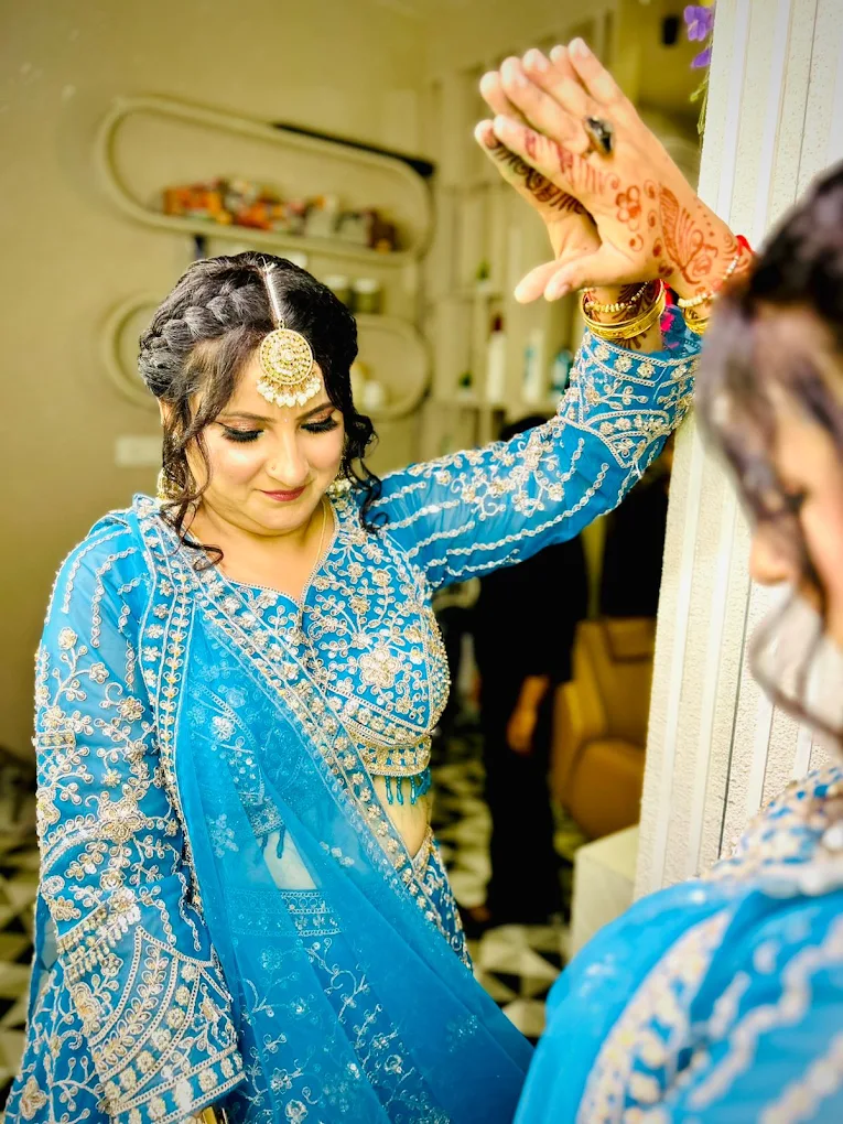 Nature Canvas Studio Academy Panipat party makeup