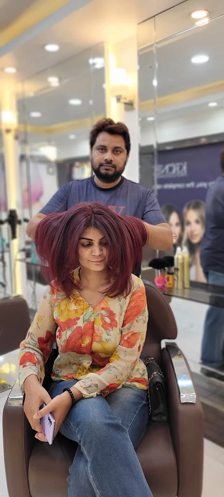 Sahil Colour Master Unisex Salon Mohali hair