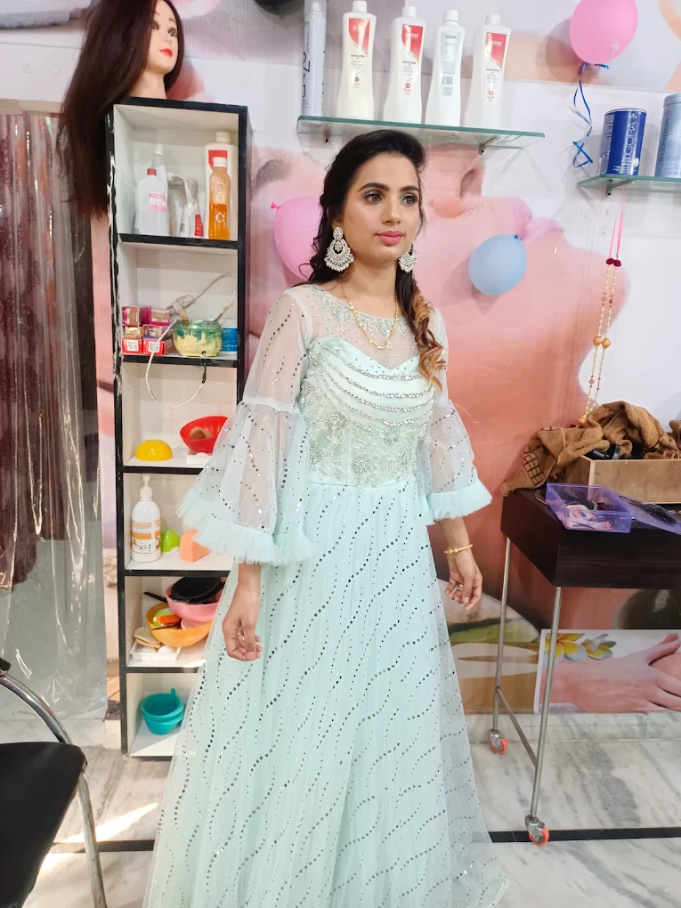 Silver Scissors hair and beauty salon Kapurthala party makeup