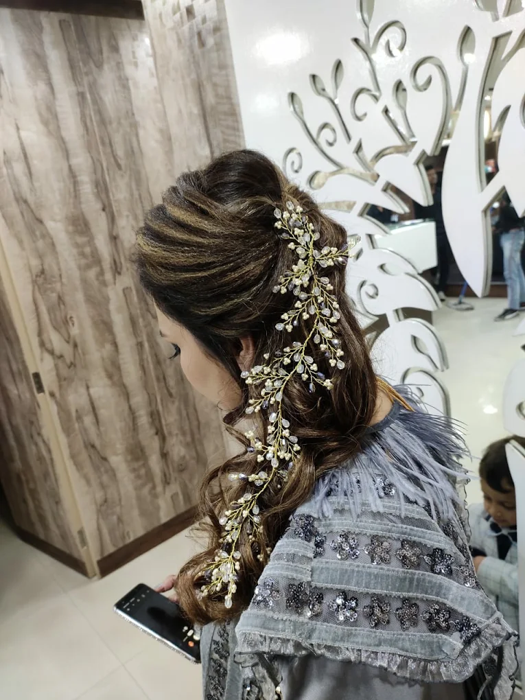 Wateva Family Salon Panchkula hairstyle