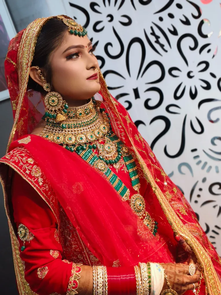 versatile vibe unisex salon Karnal bridal makeup