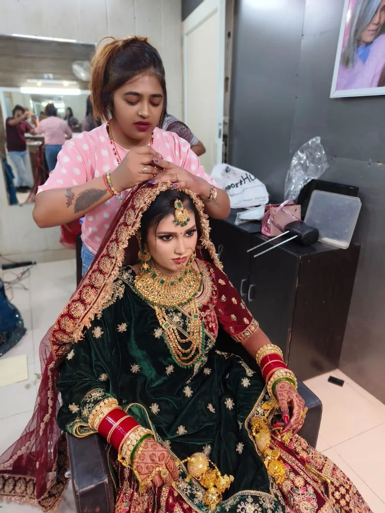 versatile vibe unisex salon Karnal bridal