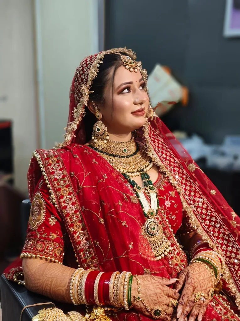 versatile vibe unisex salon Karnal bride