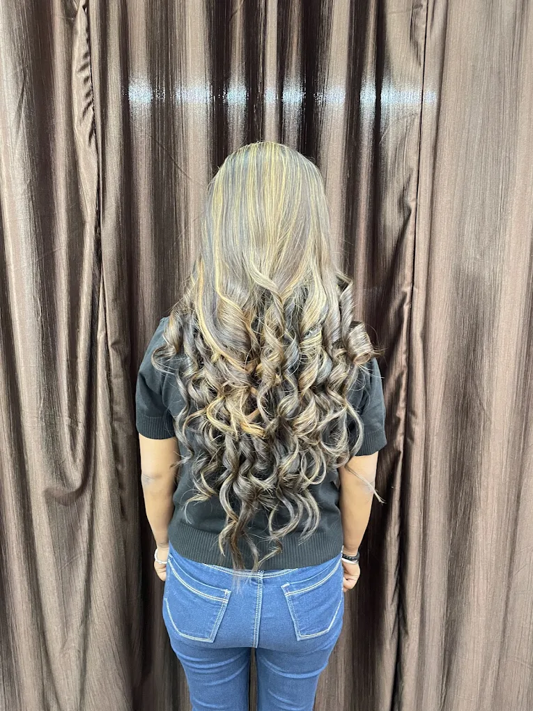 Adityas Professional Women Salon Sonipat hair colou