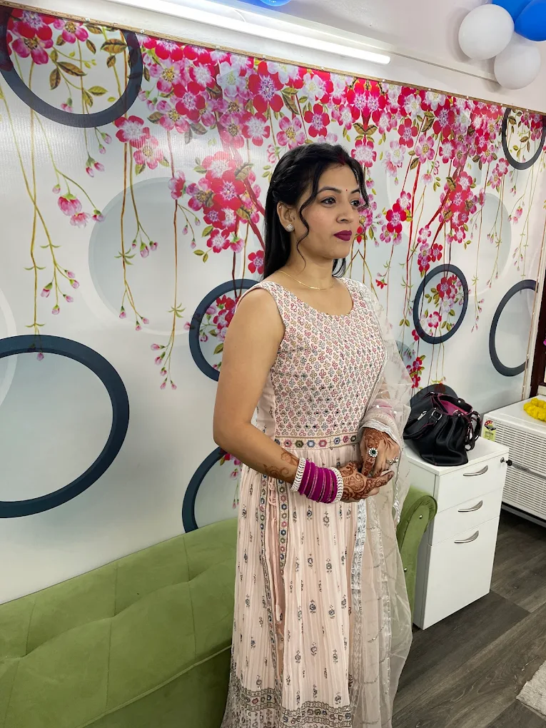 Adityas Professional Women Salon Sonipat makeup