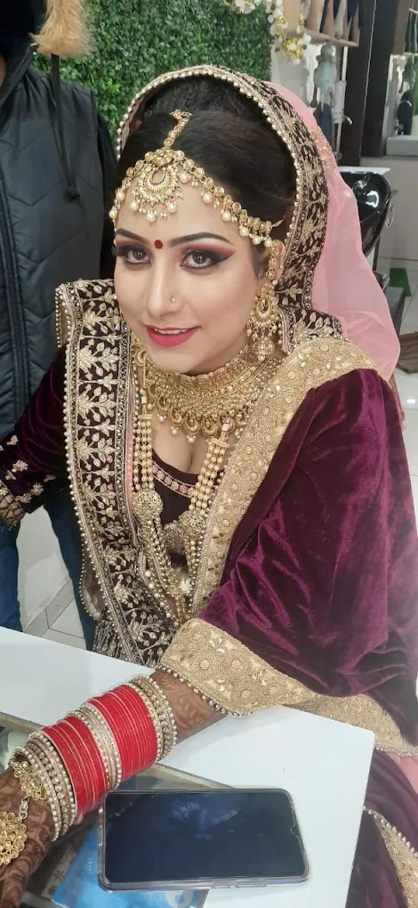 Beauty Mantra Makeover Studio Sirsa makeup