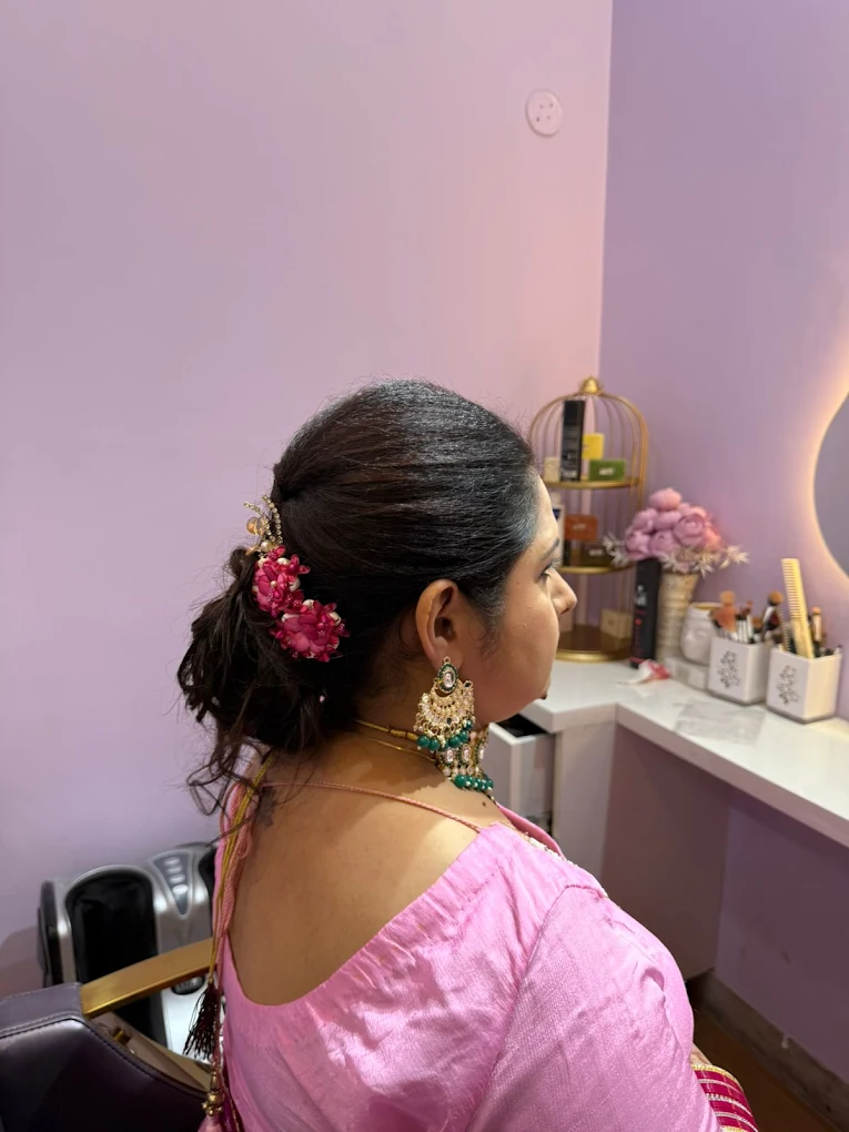 Beauty vogue by Sumati Sirsa hairdo