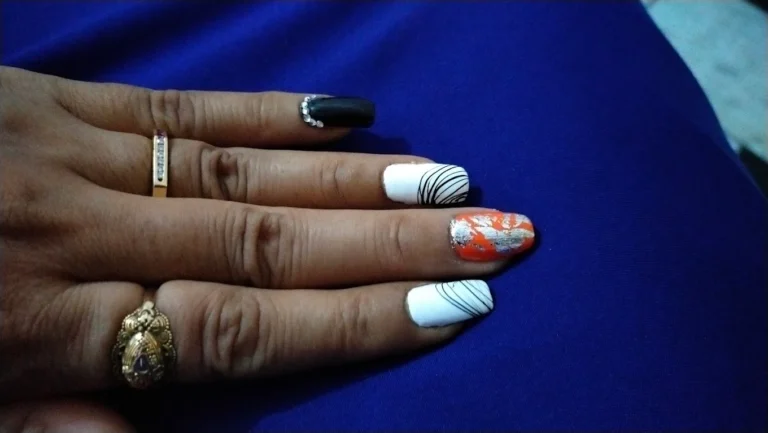 Bless Beauty Studio Hisar nails 768x433