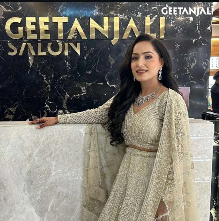 Geetanjali Salon Sonipat party makeup 768x773