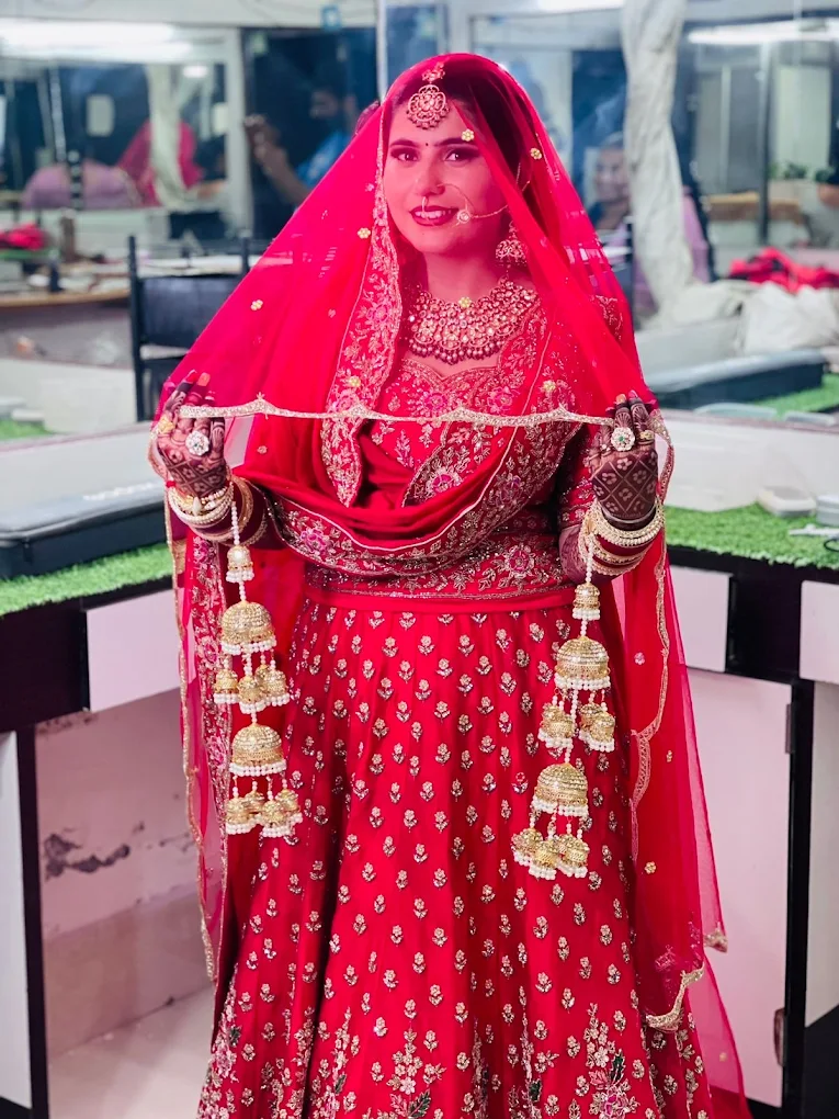 Glamours Beuaty Salon Sirsa bride