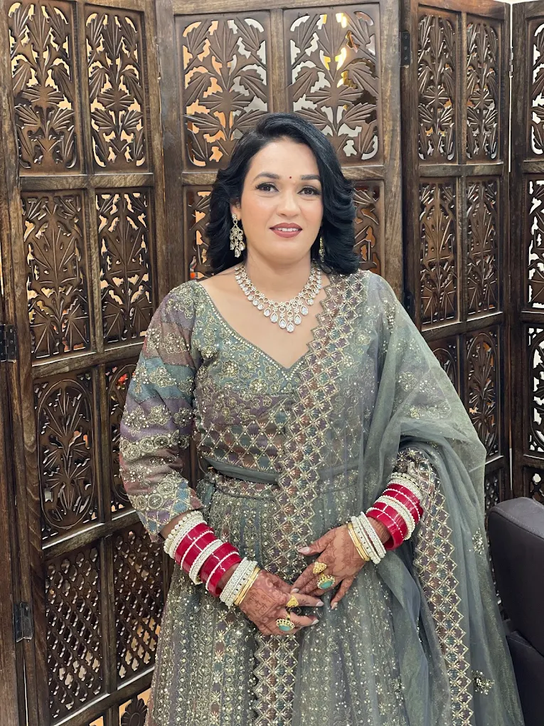 Glamours Beuaty Salon Sirsa makeup