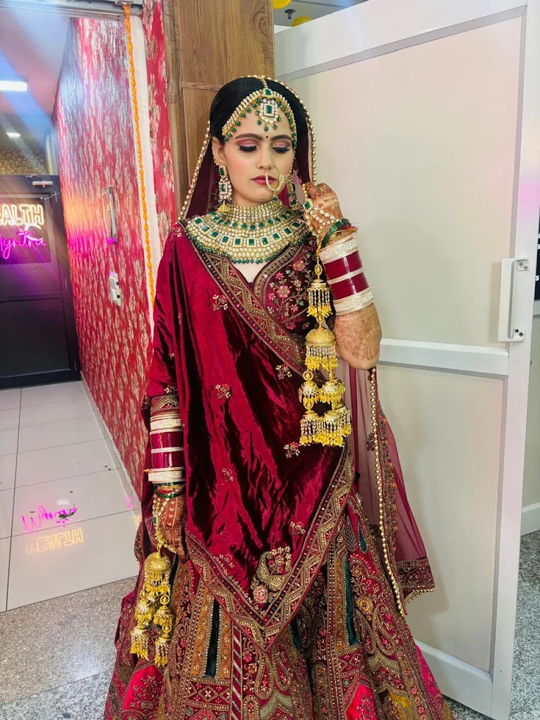 Health Myntra Salon Clinic Rohtak makeup