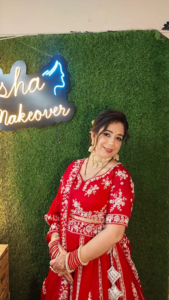 Isha Makeover Academy Kaithal party makeup