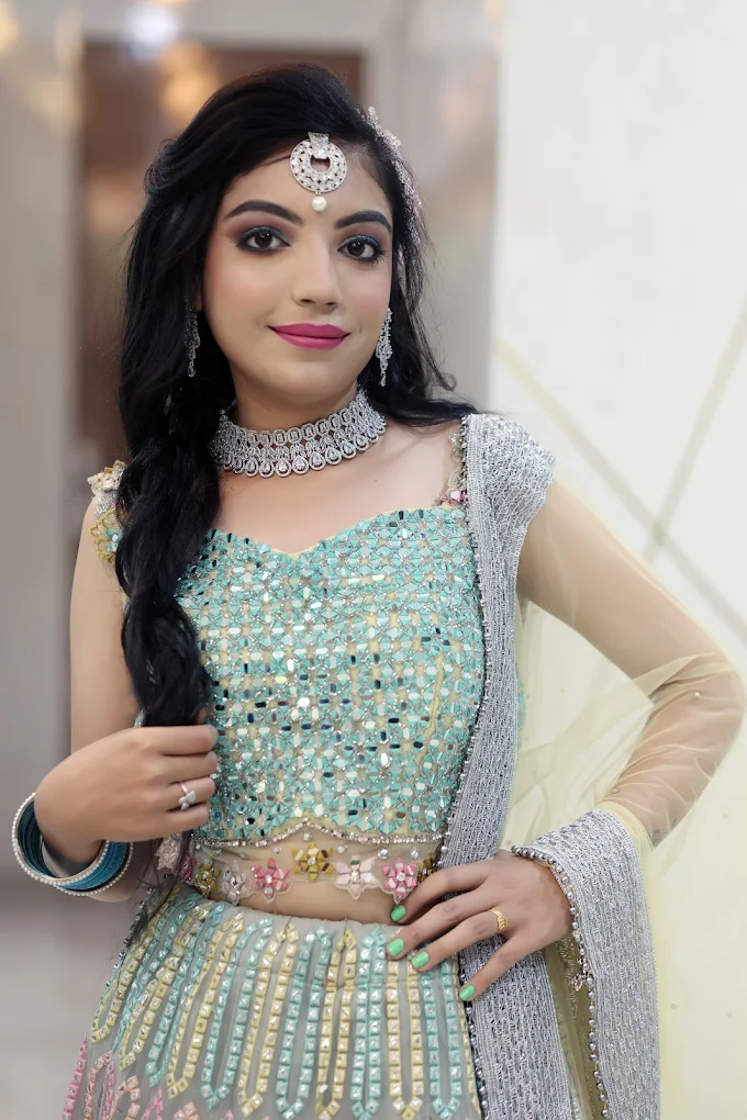 Makeupvibe Unisex salon rohtak make up