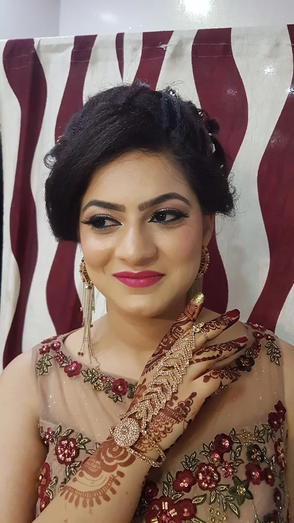 Mohini Beauty Parlour Sirsa makeup