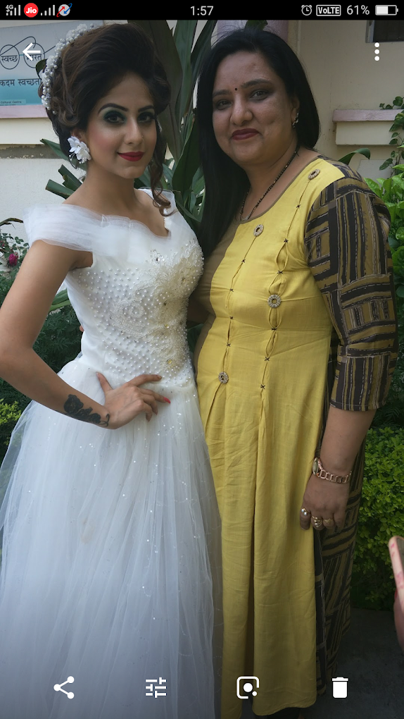 Natural Beauty Clinic Jind makeupp
