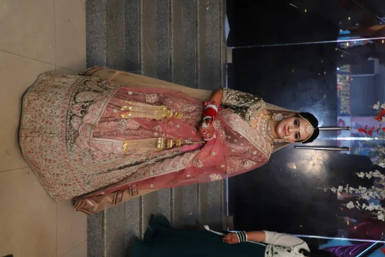 Nik Makeovers Salon Academy Sonipat bridal makeup 768x512