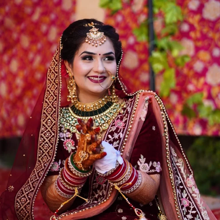 Nik Makeovers Salon Academy Sonipat bride makeup 768x769